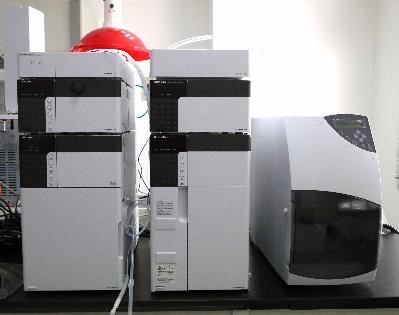 Shimadzu 20A analytical HPLC-ELSD